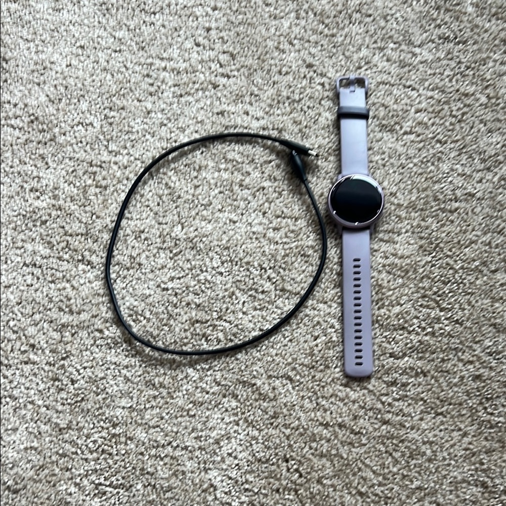 Garmin Vívoactive 5 (Lavender) with Charging Cable
